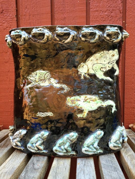 Vase, h&oslash;jde 35 cm. Pris 4.500