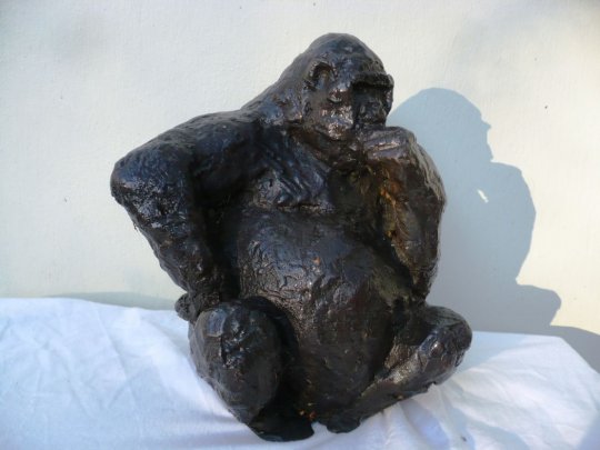 Bronze, ca. 18 cm høj, solgt